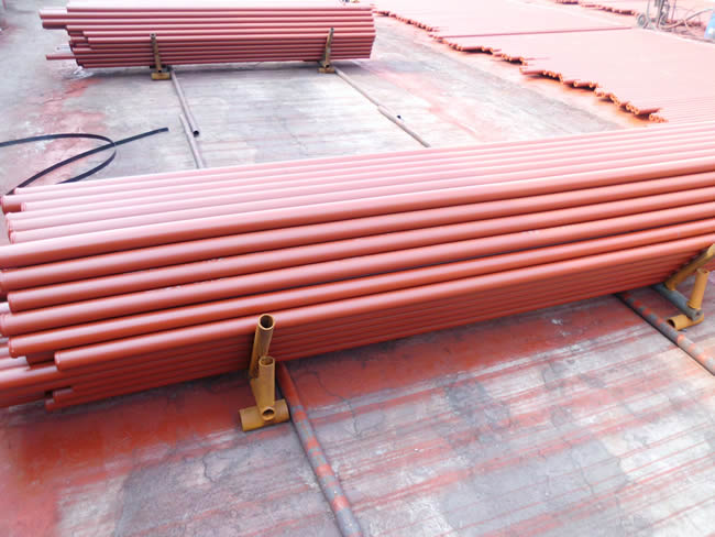 網架桿件噴洗待打包