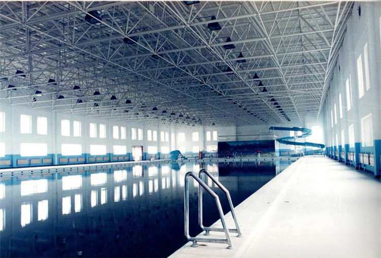 游泳館網架加工工程案例