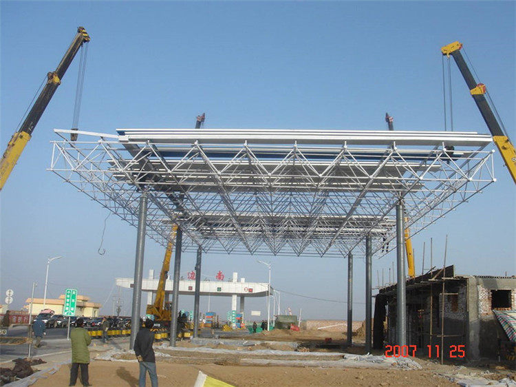 加油站鋼結(jié)構(gòu)網(wǎng)架施工工程
