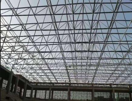 網(wǎng)架鋼結(jié)構(gòu)加工工程.jpg 網(wǎng)架鋼結(jié)構(gòu)加工工程.jpg