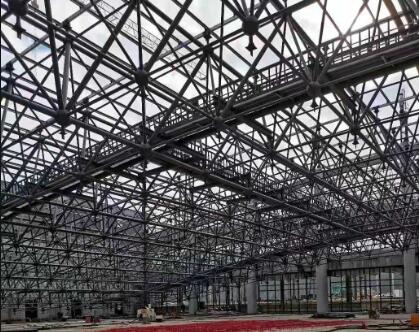 網架鋼結構焊接連接整體工程.jpg 網架鋼結構焊接連接整體工程.jpg
