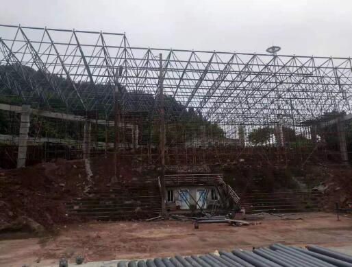 網架加工工程分塊安裝法.jpg 網架加工工程分塊安裝法.jpg