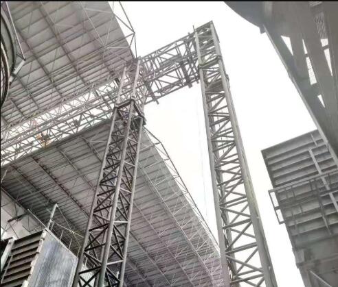 電廠煙氣間卸料大廳網架加工頂棚.jpg 電廠煙氣間卸料大廳網架加工頂棚.jpg