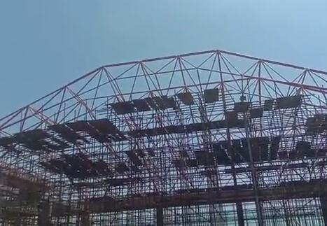 網架安裝起步.jpg 網架安裝起步.jpg